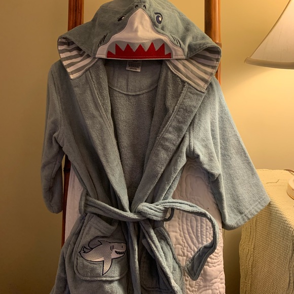 Boys - Saint Eve Swim - Shark Hooded Robe - Picture 5 of 5